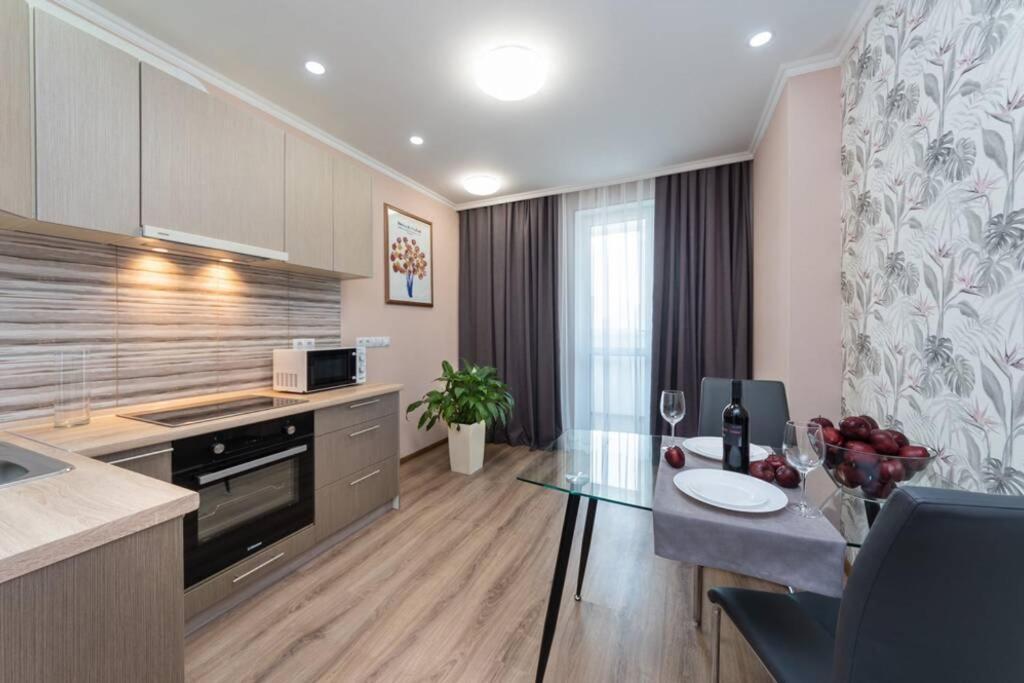 Квартира Люкс В Жк Лебединый, Ул. Ревуцкого 40 Г Kyiv Exterior foto