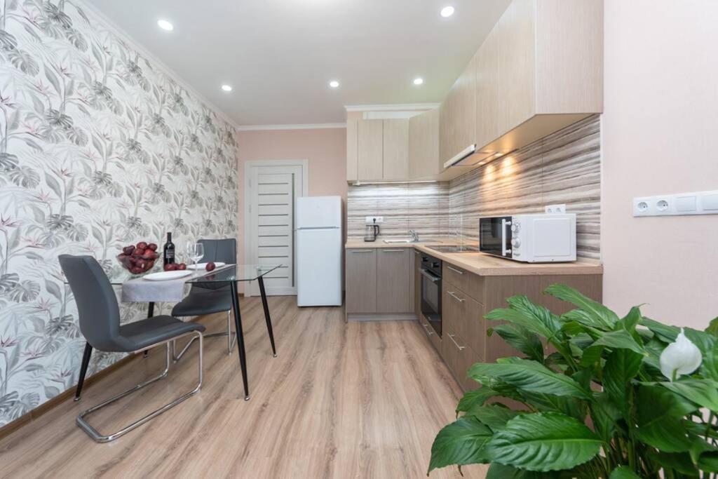 Квартира Люкс В Жк Лебединый, Ул. Ревуцкого 40 Г Kyiv Exterior foto